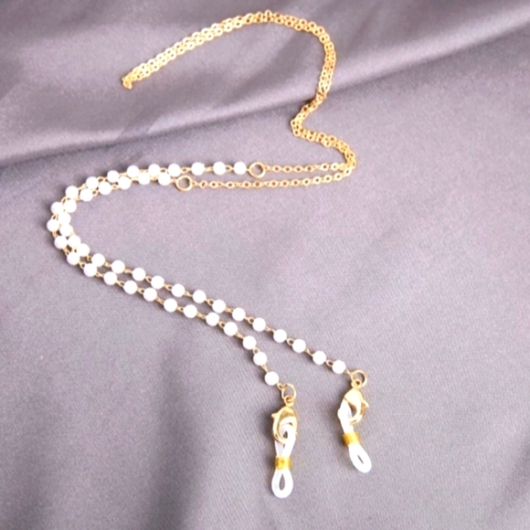 2 ways Eyeglasses/Mask Goldtone Pearl Chain - Picture 1 of 2